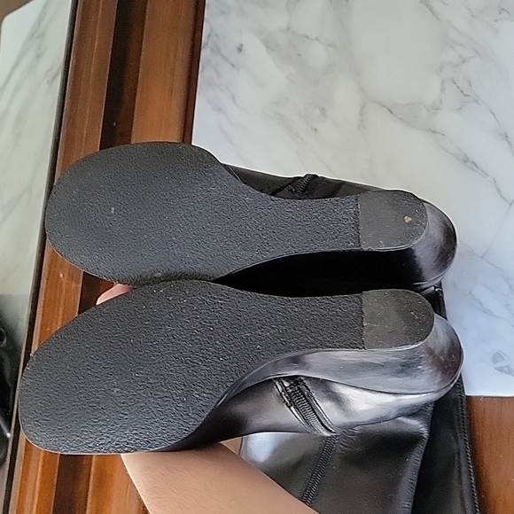 Town Shoes Women's Knee High Black Leather Wedge Heel Boot- Size 39 - Picture 13 of 16